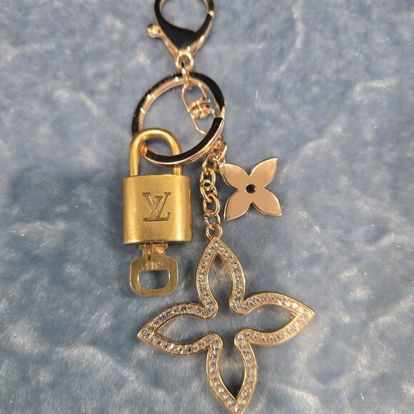 Authentic*LOUIS VUITTON* Padlocks & Keys Bundle for Shannon - Picture 10 of 13